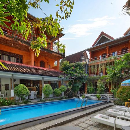 Hotel Lumbung Sari Legian Kültér fotó