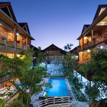Hotel Lumbung Sari Legian Kültér fotó
