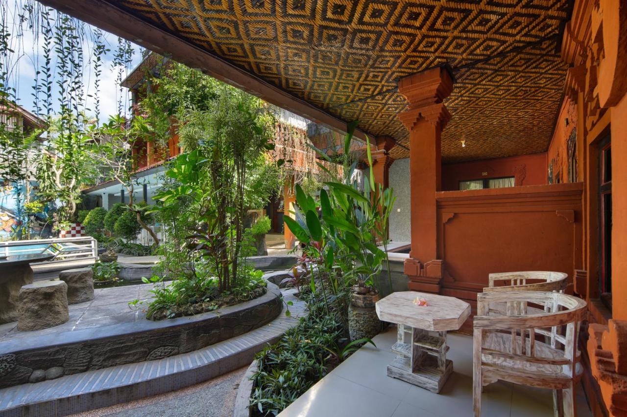 Hotel Lumbung Sari Legian Kültér fotó